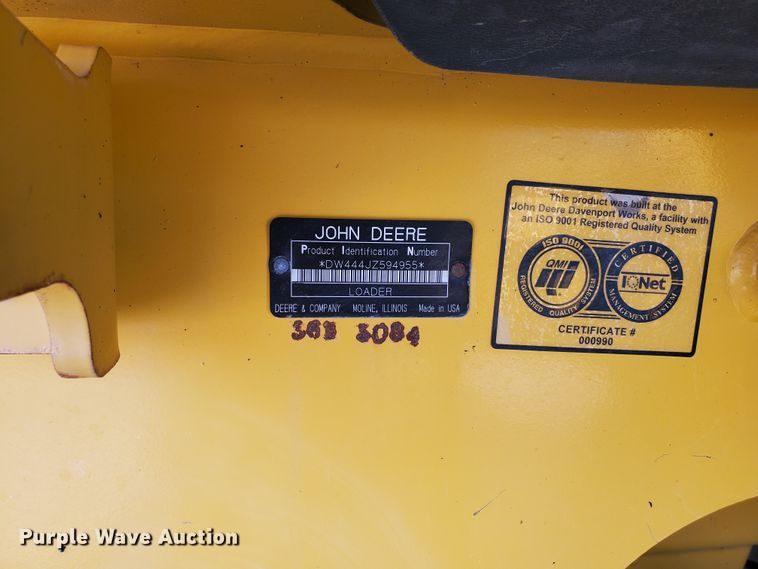 image for item HO9522 2005 John Deere 444J  wheel loader