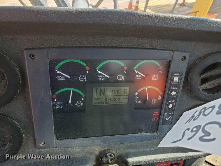 image for item HO9522 2005 John Deere 444J  wheel loader