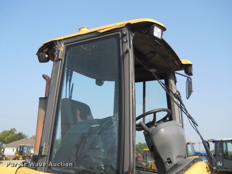 image for item HO9524 2004 Volvo L30B  wheel loader