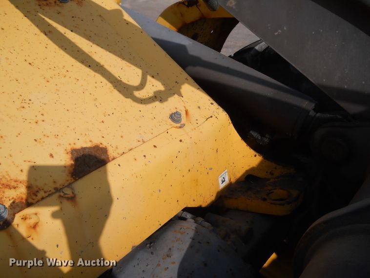 image for item HO9524 2004 Volvo L30B  wheel loader