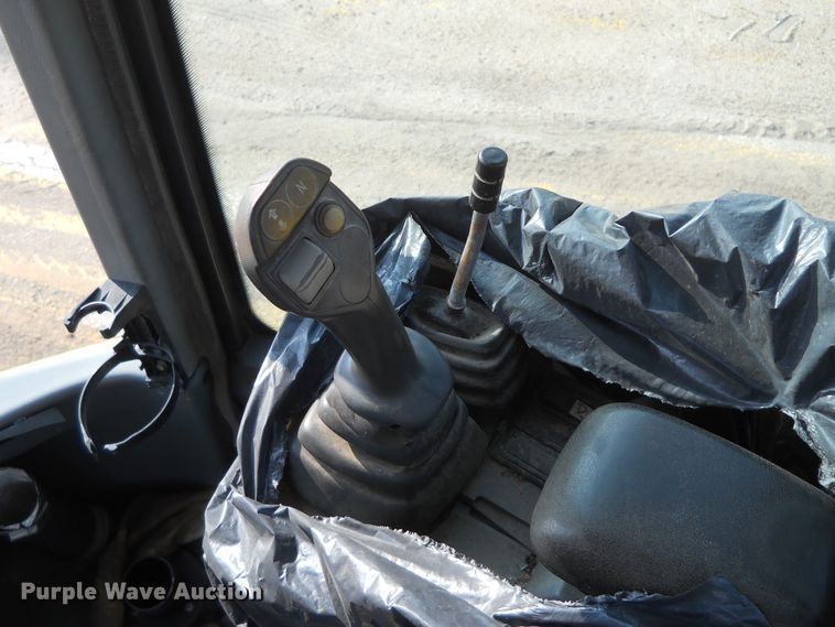 image for item HO9524 2004 Volvo L30B  wheel loader