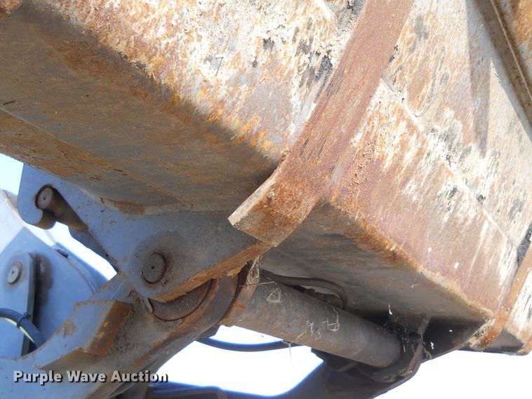 image for item HO9524 2004 Volvo L30B  wheel loader