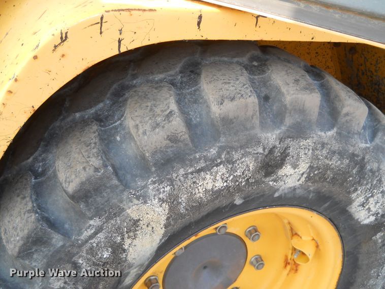 image for item HO9524 2004 Volvo L30B  wheel loader