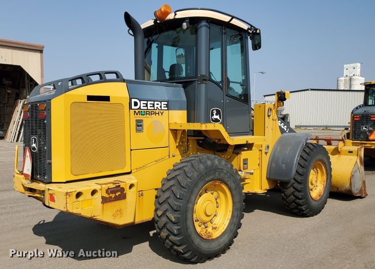 image for item HO9530 2006 John Deere 444J  wheel loader