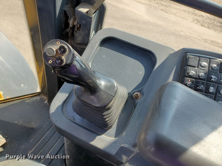 image for item HO9530 2006 John Deere 444J  wheel loader