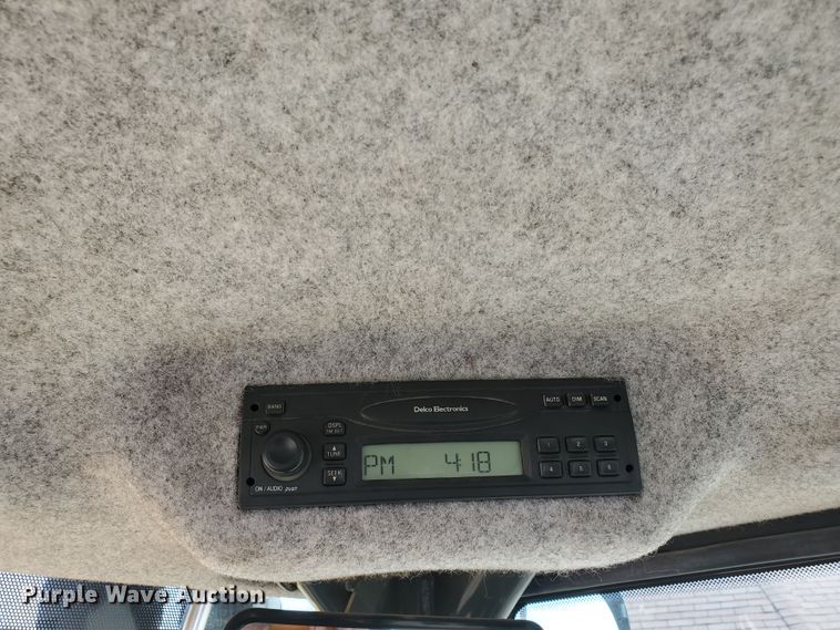 image for item HO9530 2006 John Deere 444J  wheel loader