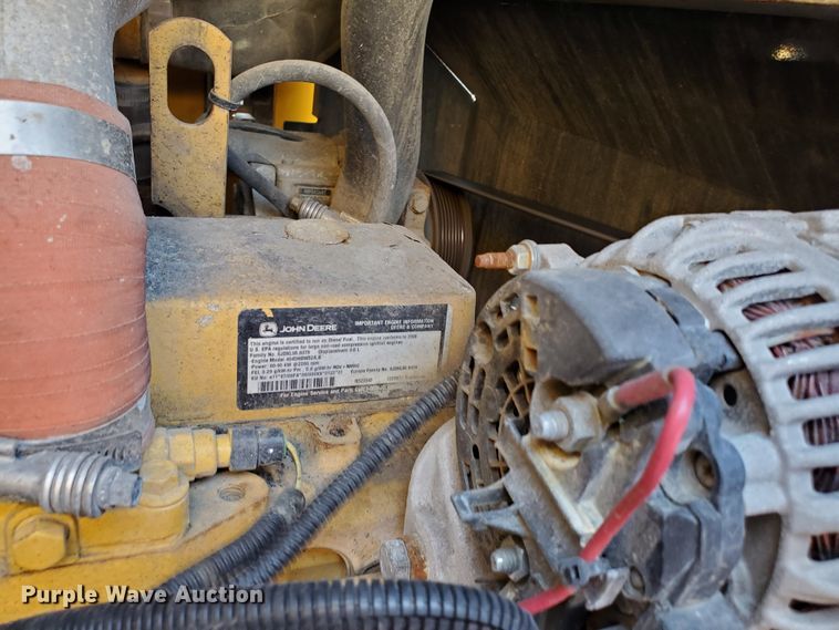 image for item HO9530 2006 John Deere 444J  wheel loader