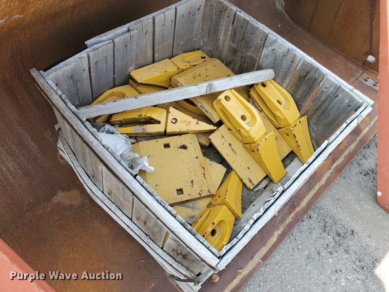 image for item HO9530 2006 John Deere 444J  wheel loader