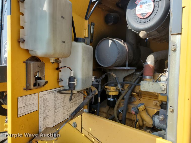 image for item HO9531 2005 John Deere 444J  wheel loader