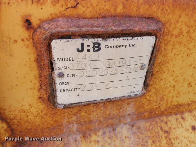 image for item HO9531 2005 John Deere 444J  wheel loader