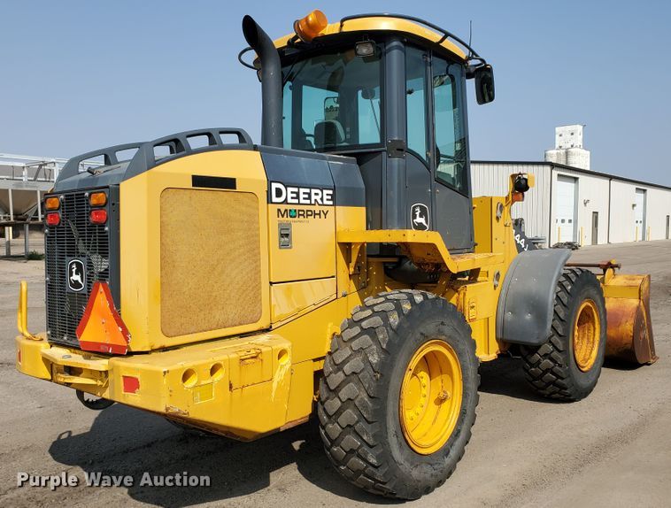 image for item HO9532 2005 John Deere 444J  wheel loader