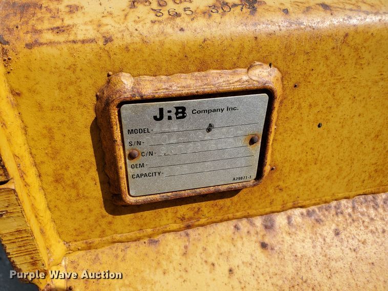 image for item HO9532 2005 John Deere 444J  wheel loader