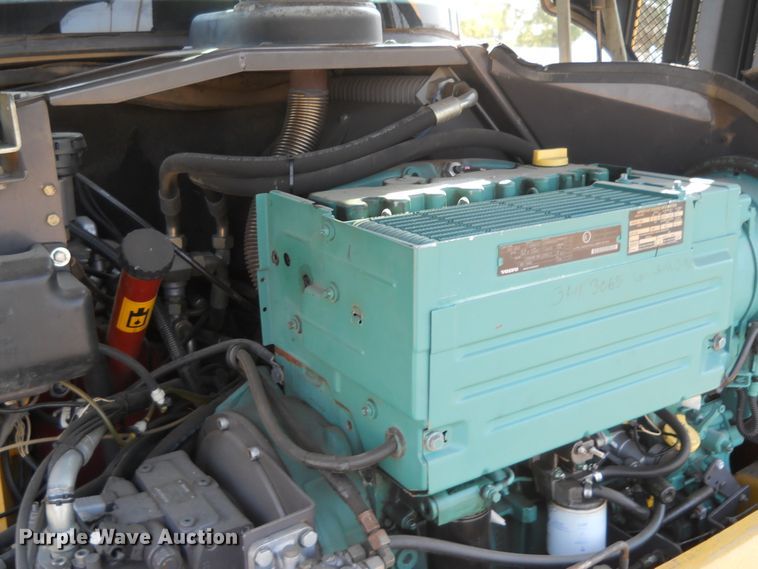 image for item HO9533 2005 Volvo L30B  wheel loader