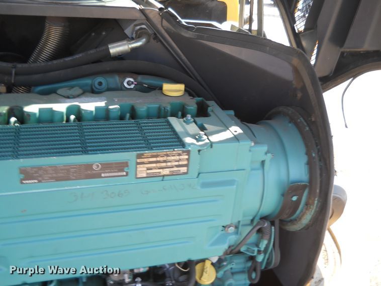 image for item HO9533 2005 Volvo L30B  wheel loader