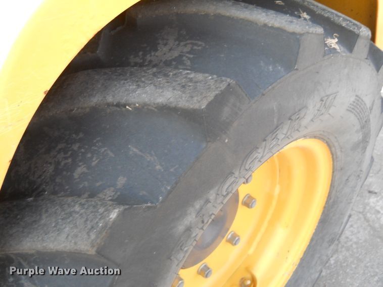 image for item HO9533 2005 Volvo L30B  wheel loader