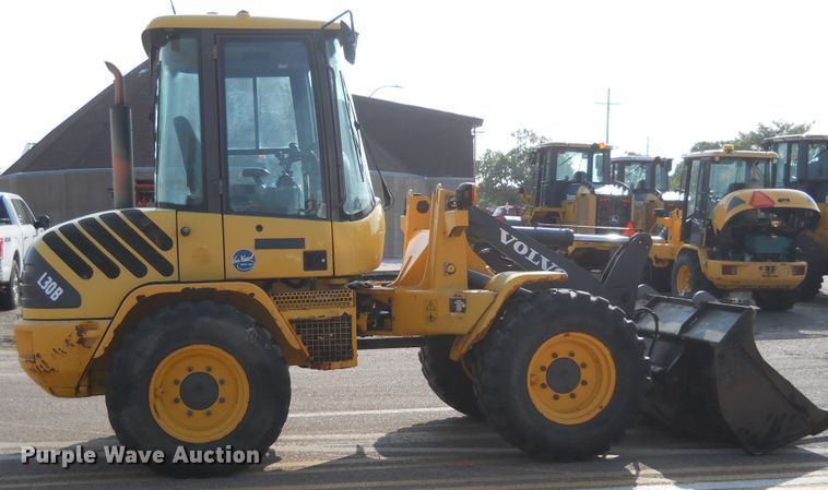 image for item HO9534 2004 Volvo L30B  wheel loader