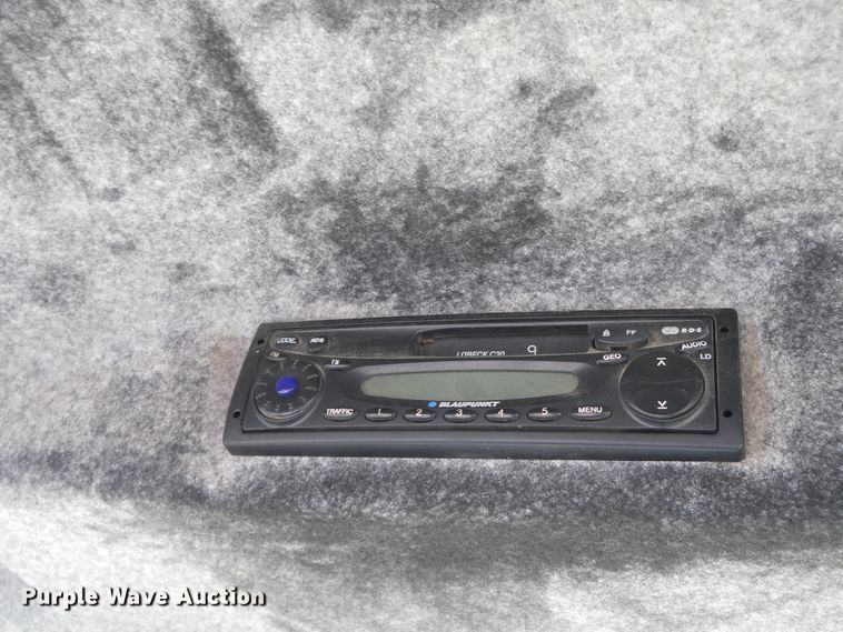 image for item HO9534 2004 Volvo L30B  wheel loader