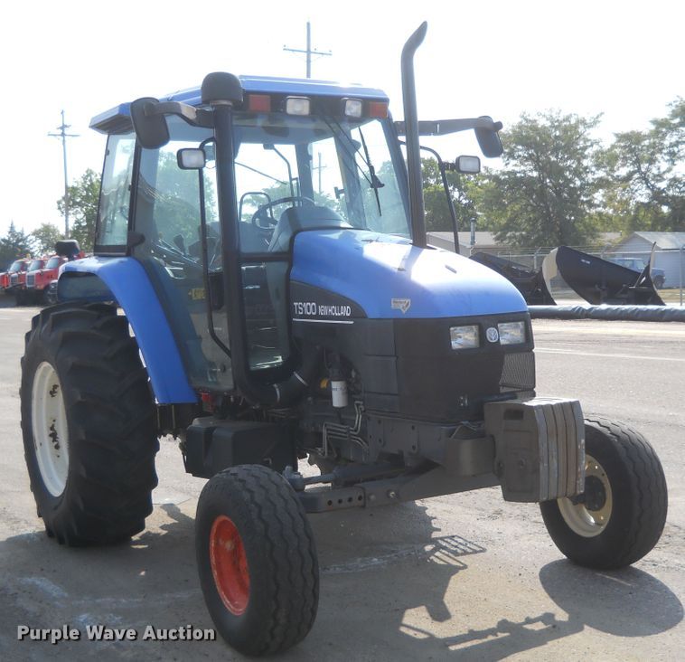 image for item HO9535 2001 New Holland TS100  tractor