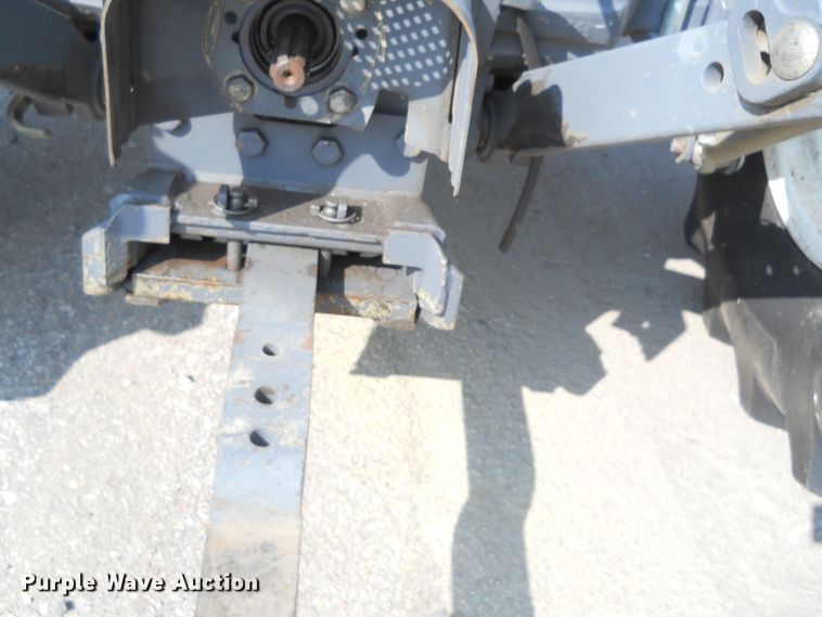 image for item HO9535 2001 New Holland TS100  tractor