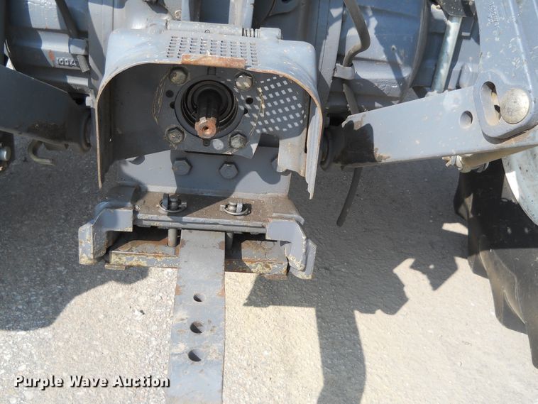 image for item HO9535 2001 New Holland TS100  tractor