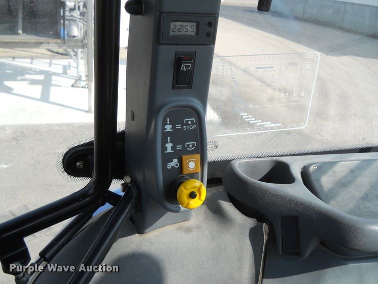 image for item HO9535 2001 New Holland TS100  tractor