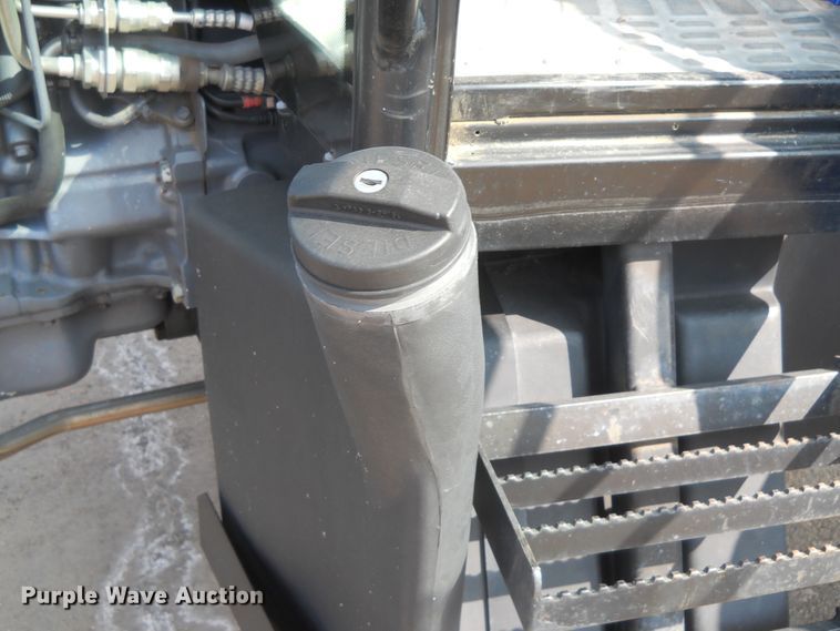 image for item HO9535 2001 New Holland TS100  tractor