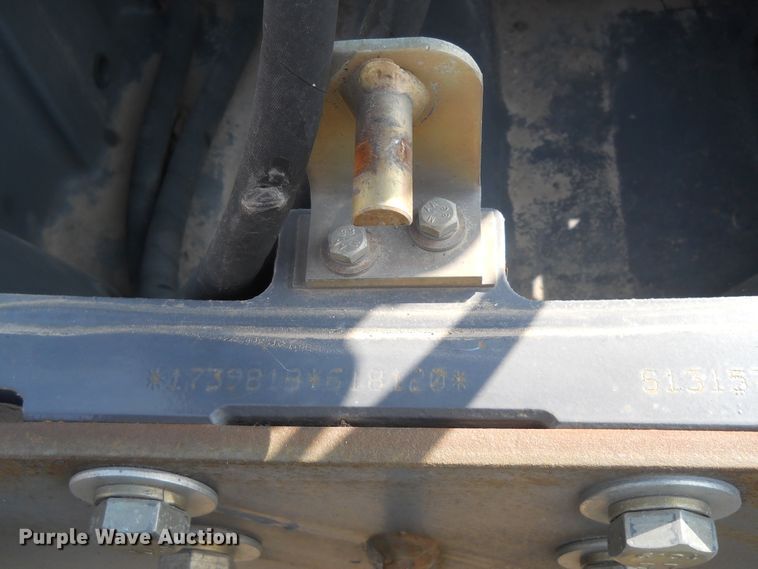 image for item HO9535 2001 New Holland TS100  tractor