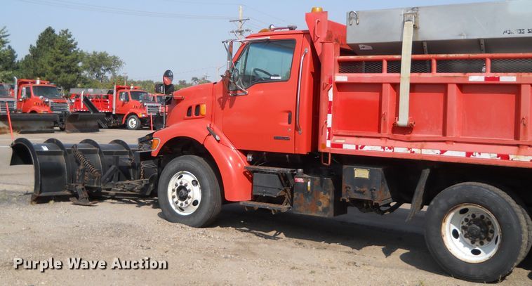 image for item HO9538 2003 Sterling LT7501  dump truck