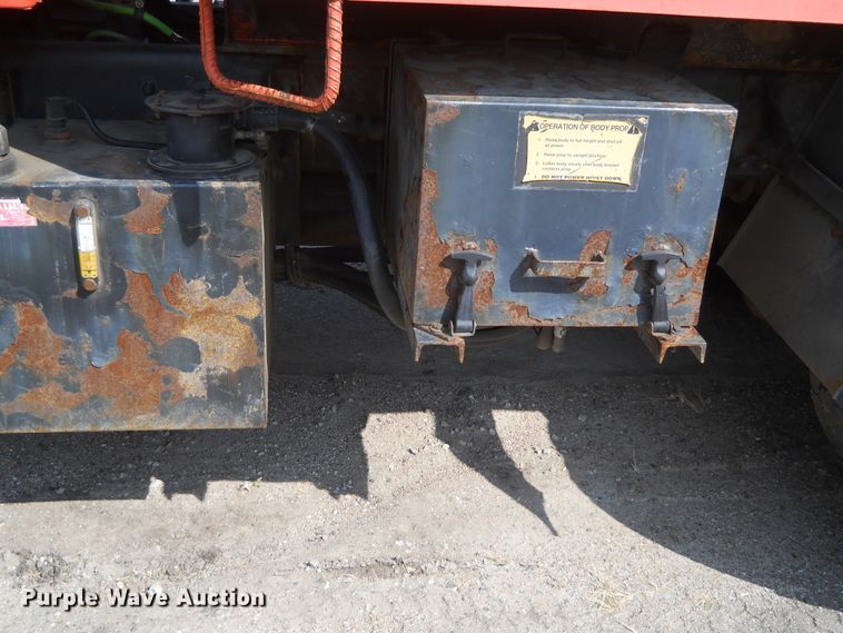 image for item HO9538 2003 Sterling LT7501  dump truck