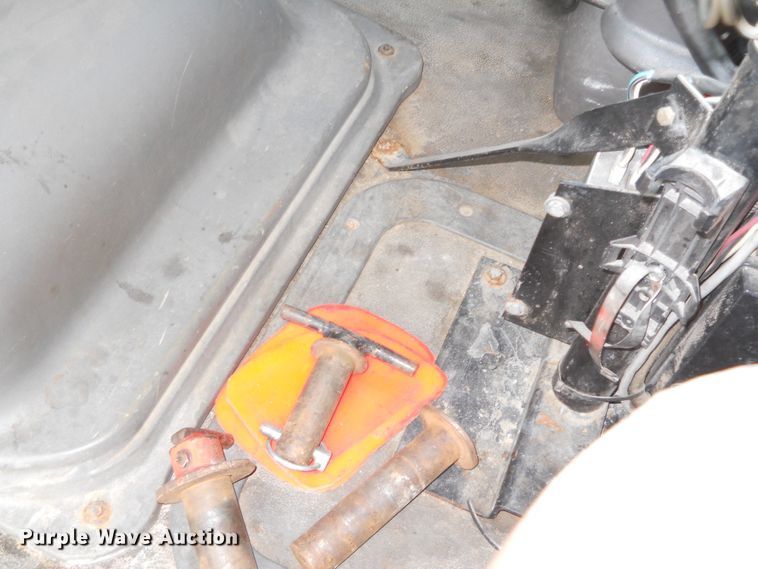 image for item HO9538 2003 Sterling LT7501  dump truck