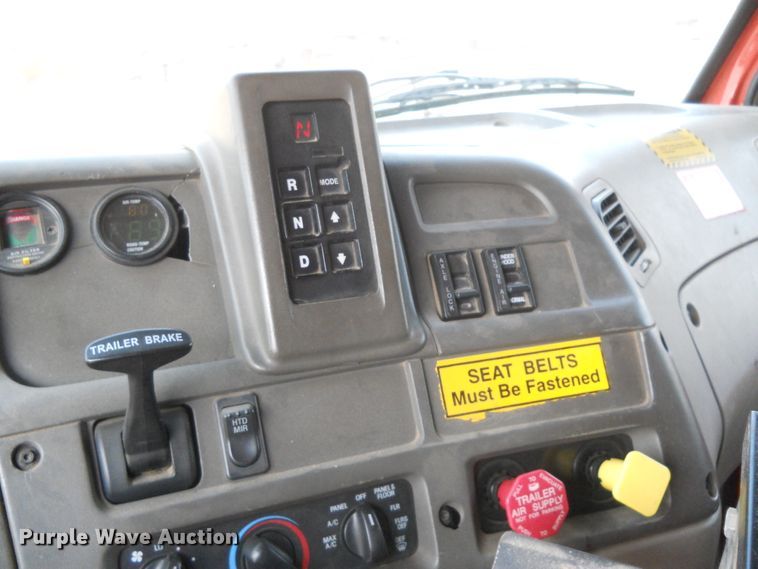 image for item HO9538 2003 Sterling LT7501  dump truck