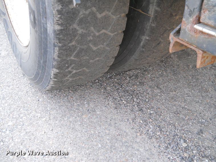 image for item HO9538 2003 Sterling LT7501  dump truck