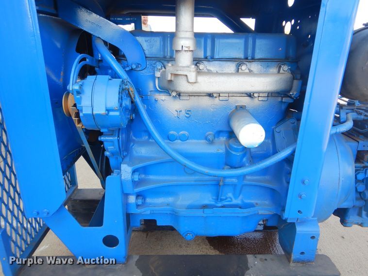 image for item AE9719 1975 Ford 4.19L four cylinder diesel engine