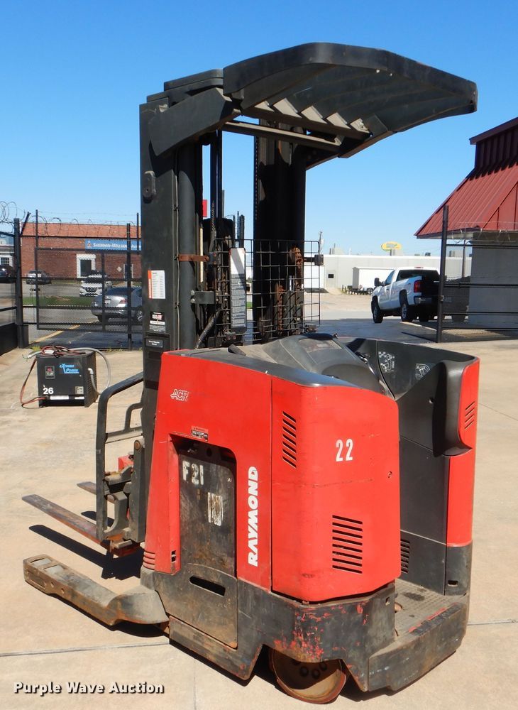image for item AE9729 Raymond 740DR32TT  forklift