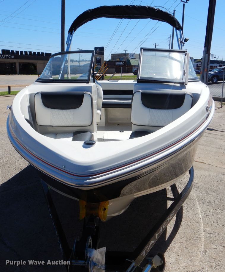 image for item AE9730 2016 Tahoe 400T  boat