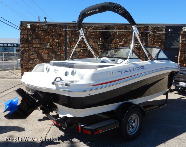 image for item AE9730 2016 Tahoe 400T  boat
