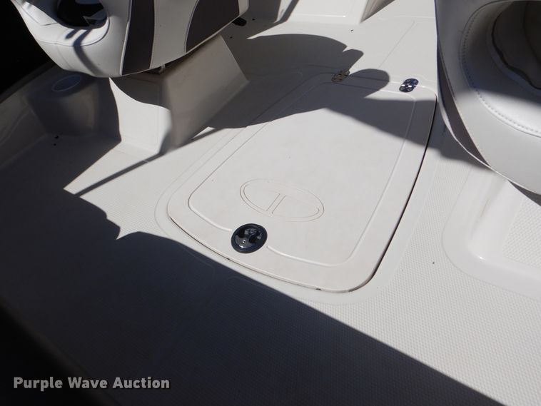 image for item AE9730 2016 Tahoe 400T  boat