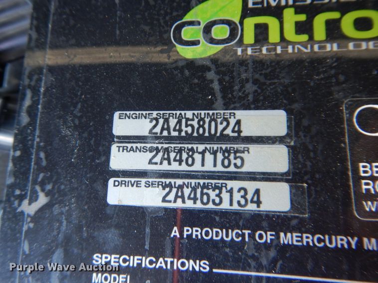 image for item AE9730 2016 Tahoe 400T  boat