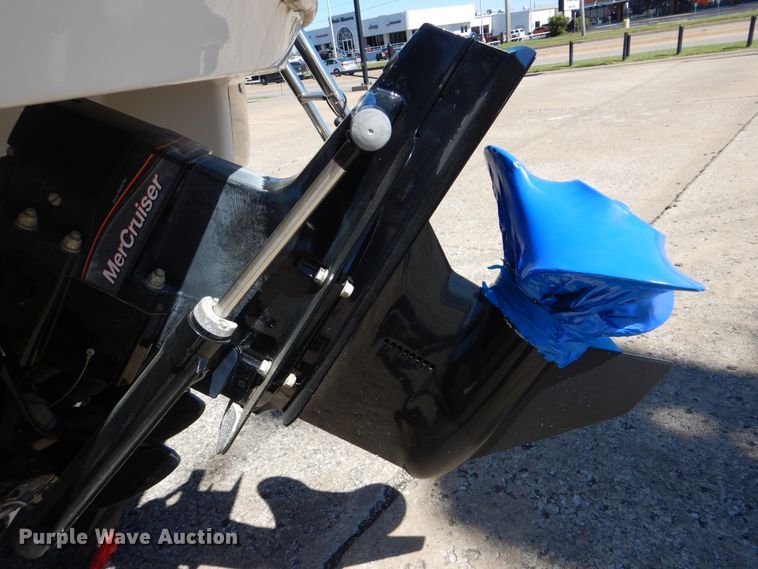 image for item AE9730 2016 Tahoe 400T  boat