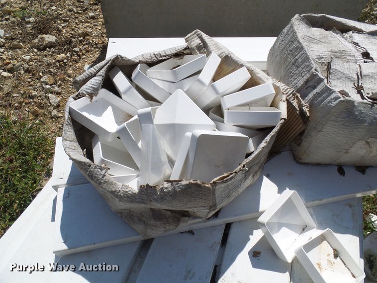 image for item DC2976 Vinyl fence supplies