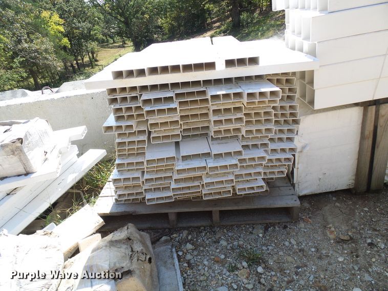 image for item DC2976 Vinyl fence supplies