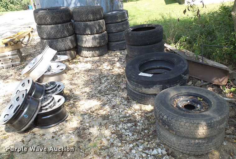 image for item DC2985 Tires and wheels