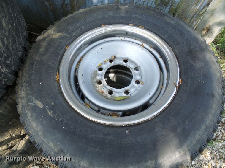 image for item DC2985 Tires and wheels