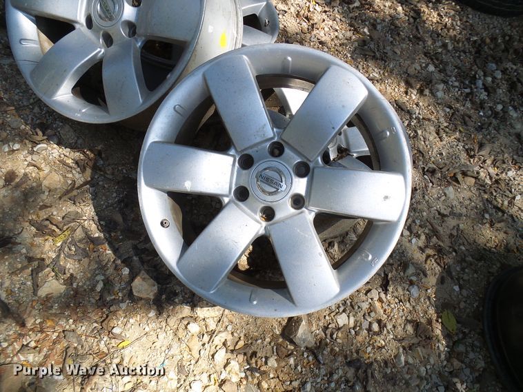 image for item DC2985 Tires and wheels