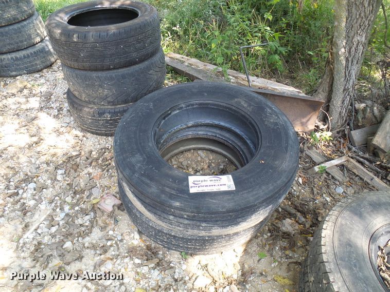 image for item DC2985 Tires and wheels