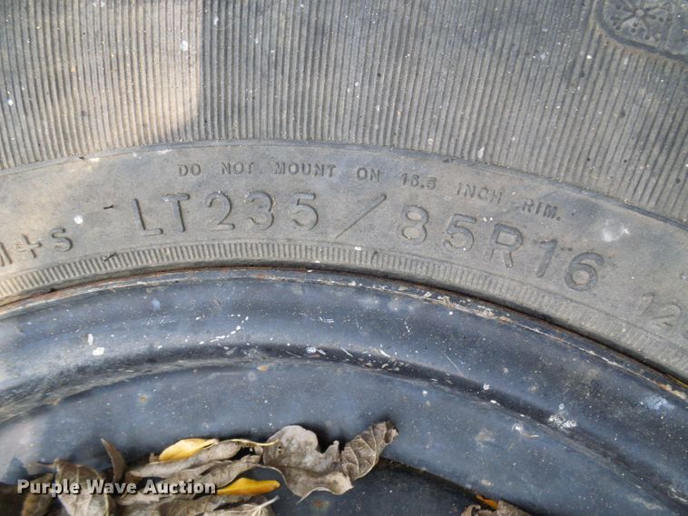 image for item DC2985 Tires and wheels