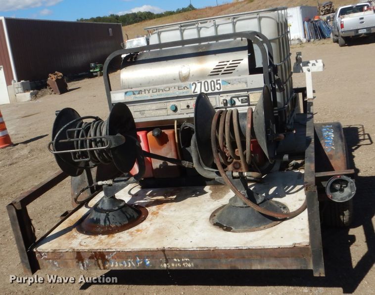 image for item DC8817 2001 Buck Dandy