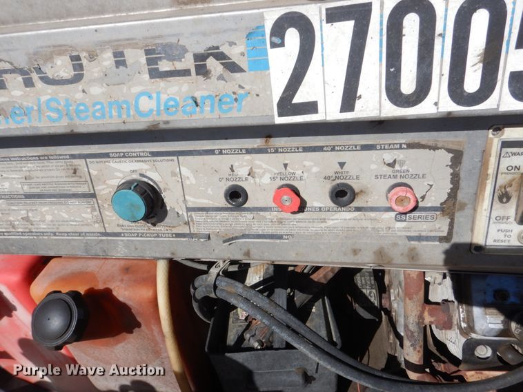 image for item DC8817 2001 Buck Dandy