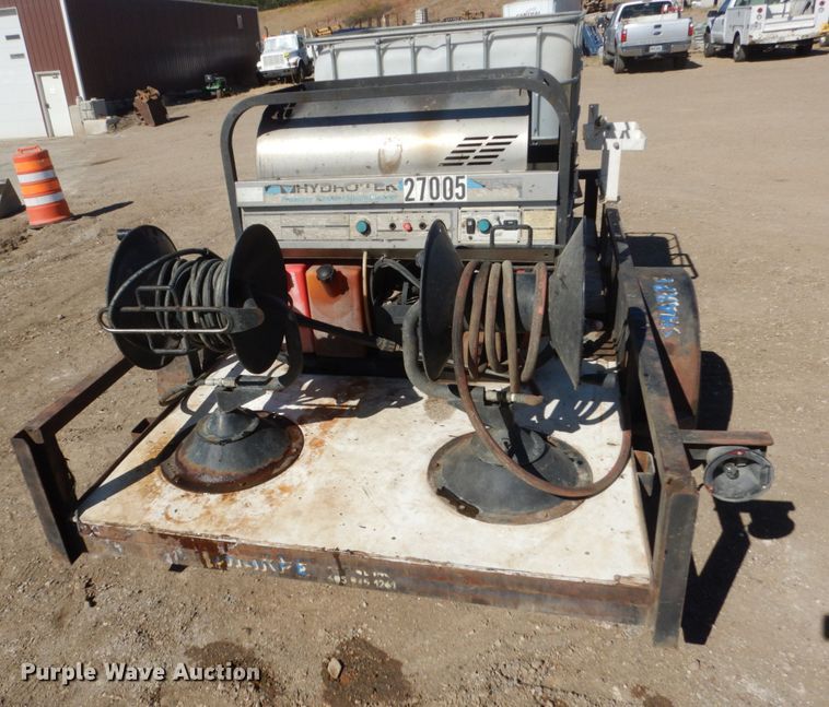 image for item DC8817 2001 Buck Dandy