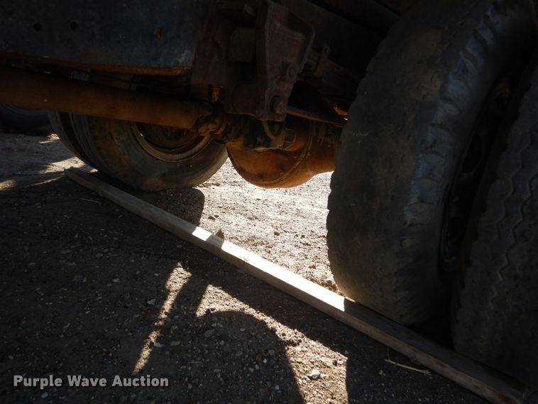 image for item DC8836 1967 Ford F600  flatbed truck